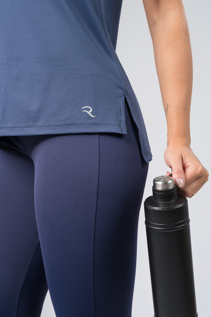 Blusa fenda lateral azul