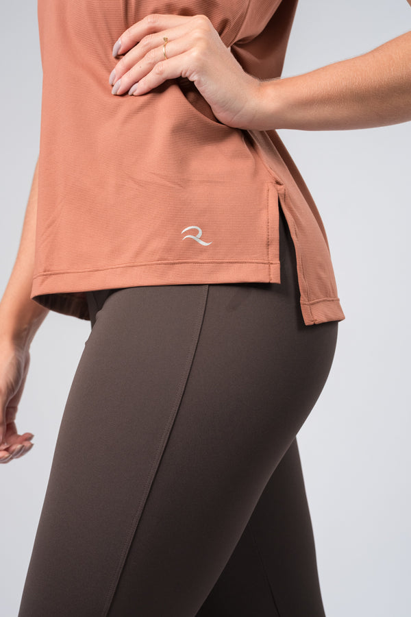 Blusa fenda lateral marrom