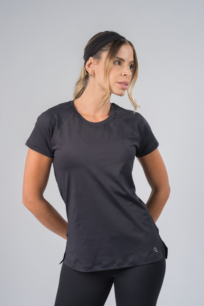 Blusa fenda lateral preta