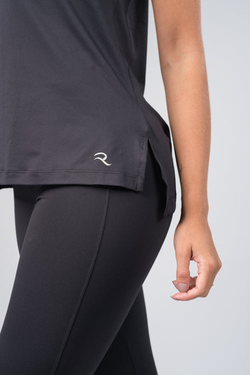 Blusa fenda lateral preta