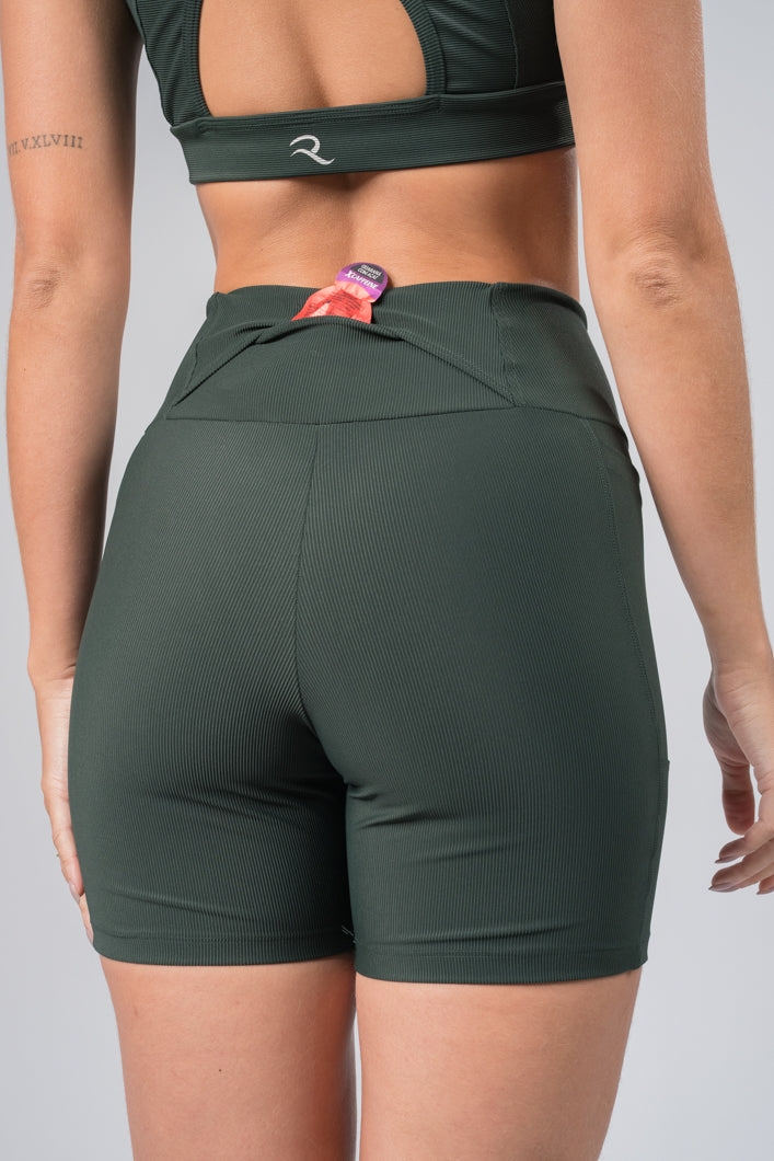 Short Canelado Fosco Verde Musgo