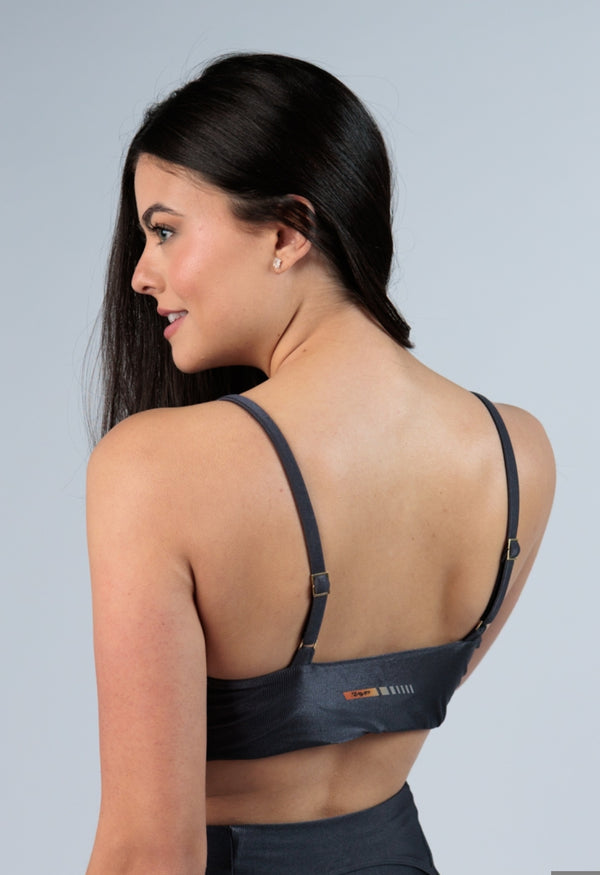 Top Essential Cinza